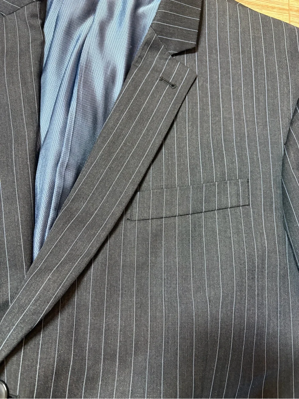 Coogi Luxe Suit Jacket Sport Coat Mens 46 Short Navy Pinstripe Two Button Preppy